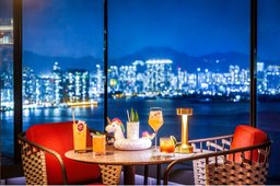 免費 Cruise 招牌雞尾酒一杯