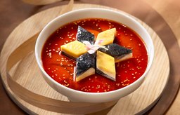 Complimentary Serving of Chilled Sliced "Yin Yang" Chicken