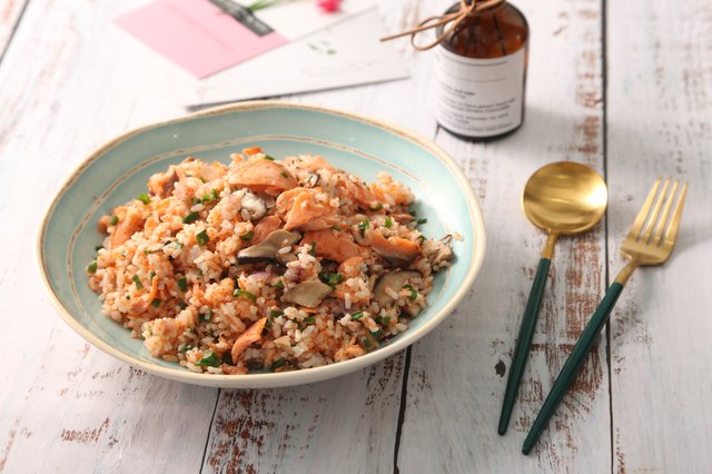 Fried Rice with Salmon and Egg with Fish Roe